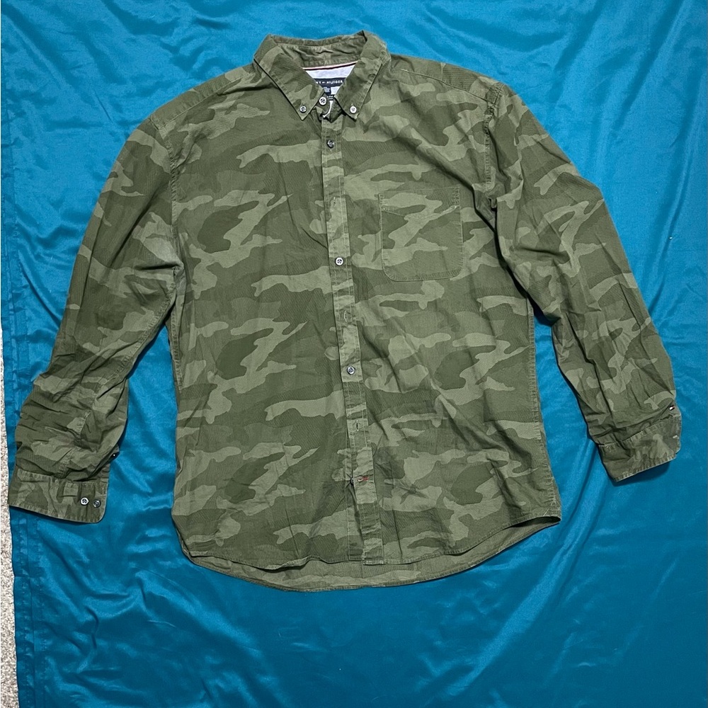 green camo tommy hilfiger button up long sleeve
